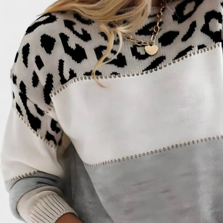 Julieta™ | Casual Sweater with Leopard Print